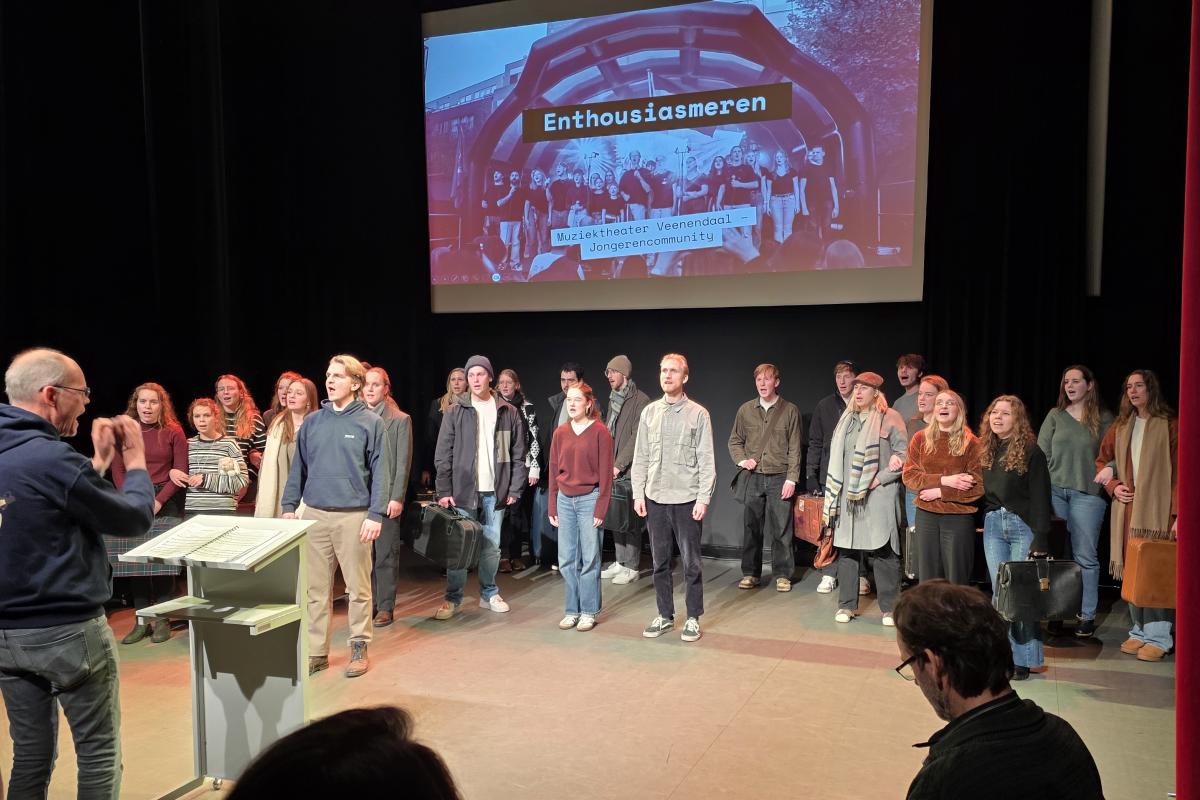 Optreden Muziektheater Veenendaal tijdens GALA-bijeenkomst