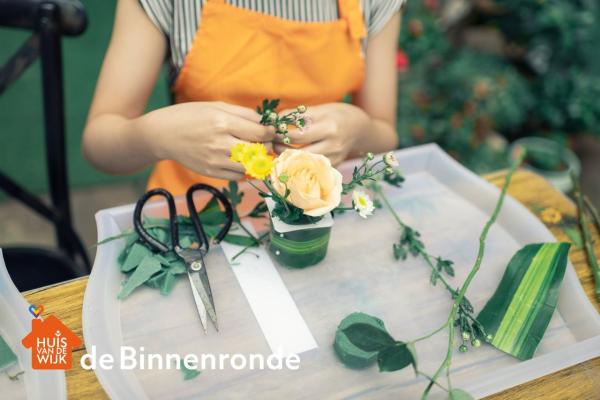 Binnenronde: Bloemschikken
