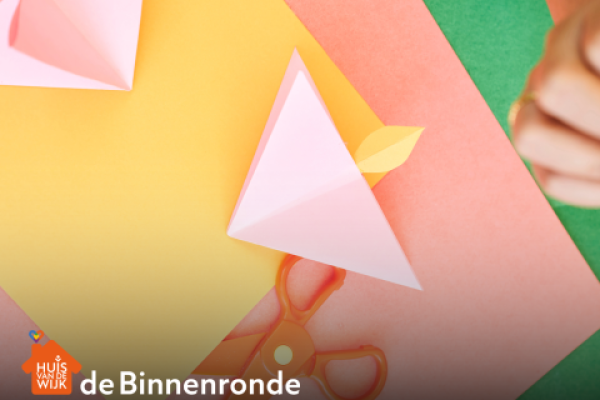 Binnenronde: Papieren sprookjeslantaarn maken