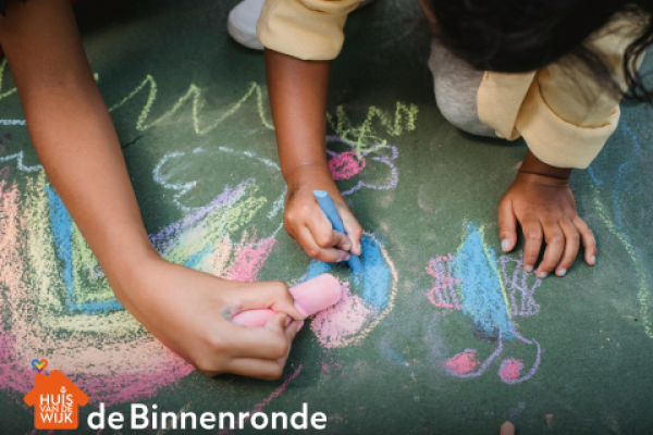 Binnenronde: Stoepkrijtpret