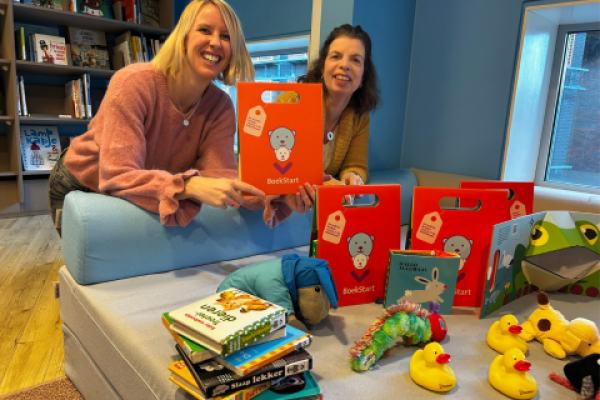 BoekStart op tour: voorlezen bij Ontmoetingshuis Oost