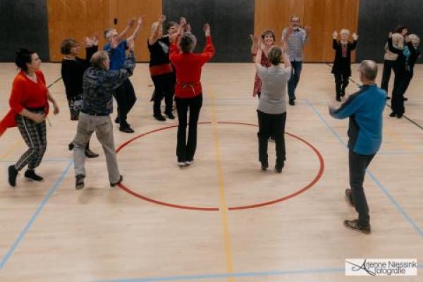 LAAT JE VERRASSEN bij Nirkoda Werelddans