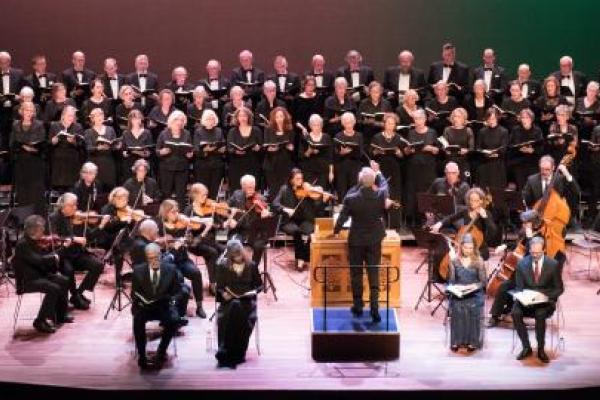 COV zingt Rutter en Fauré