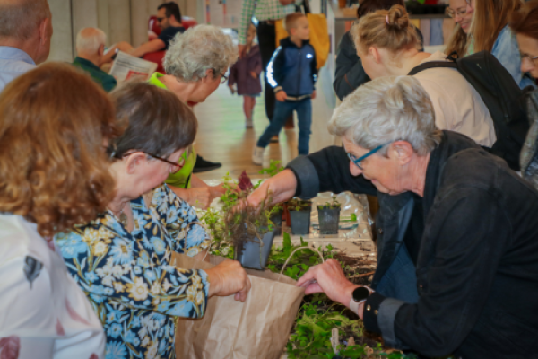 Planten- en Stekjesruilmarkt van Groei & Bloei