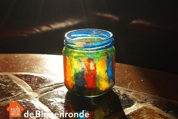 Binnenronde: DIY glow in the dark potje