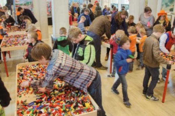 LEGO-bouwwedstrijd op Koningsdag